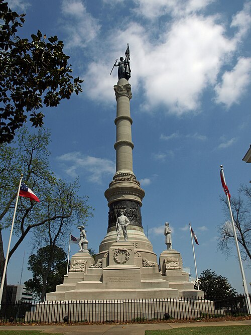 500px-Confederate_Memorial_at_Alabama_State_Capitol_Apr2009